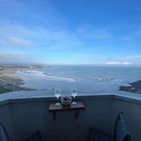 Spectacular 2 Bedroom Balcony Sea View Flat Scarborough Exteriör bild